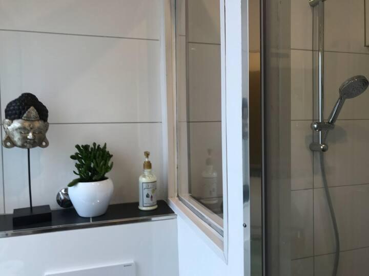Apartment Schoene Grosse 2 Schlafzimmer Bis 6 Pax Naehe Stadion Signal Iduna Dortmund